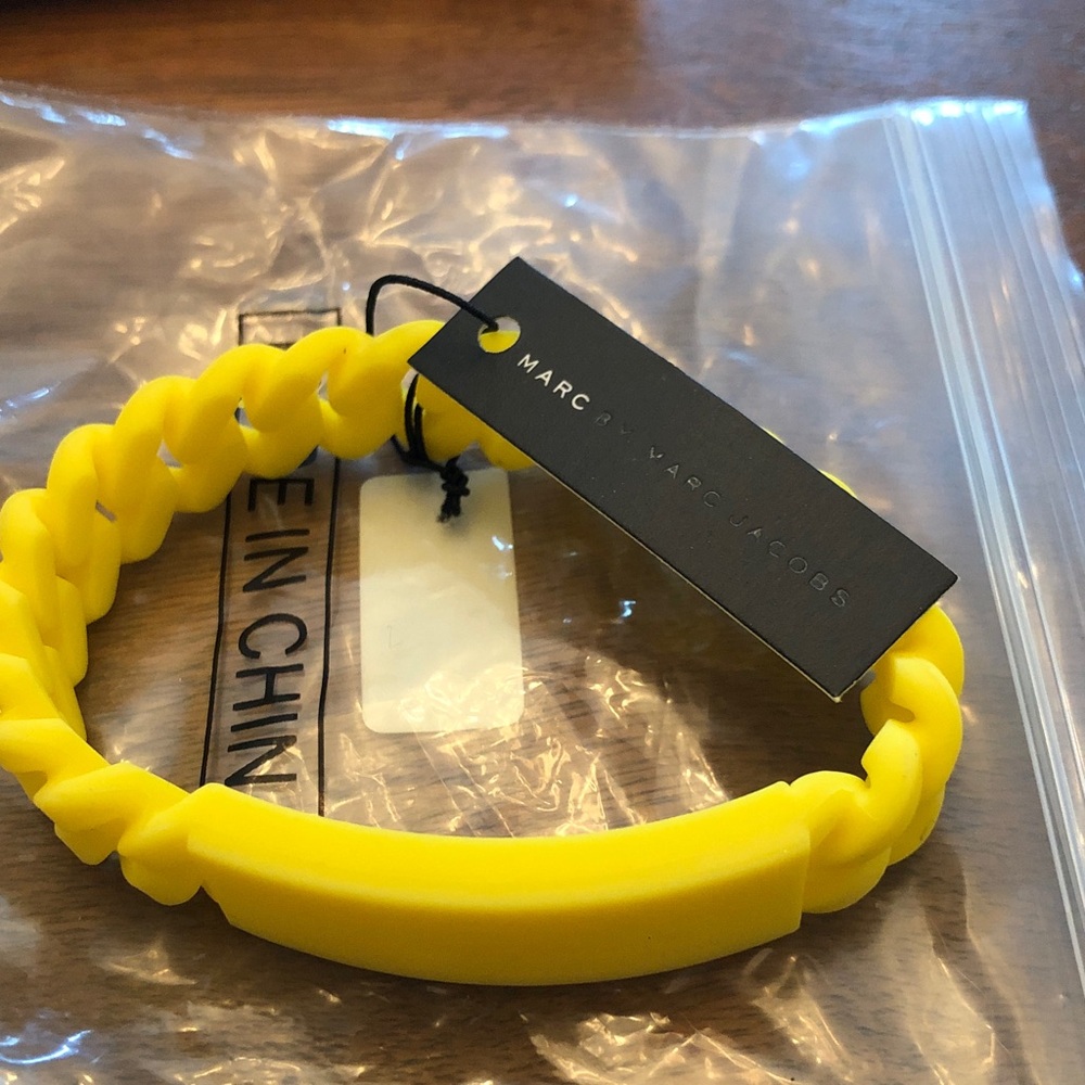 Marc by Marc Jacobs Vibrant Yellow Silicone Bracelet. New with tag. - Picture 2 of 9